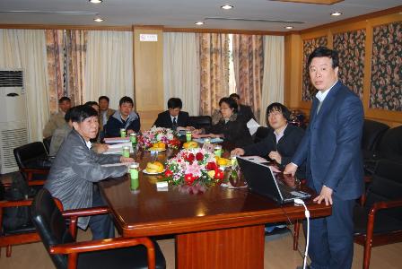 吃瓜黑料网
分党委书记、材料实验教学中心唐颂超做验收汇报